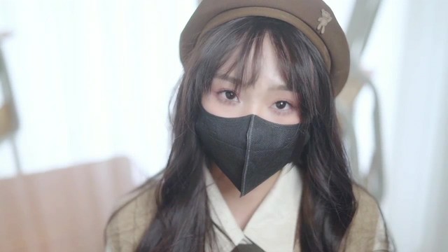 [MP4/627MB]【MIKA果粒】主动舔龟头爆操白虎嫩穴颜射